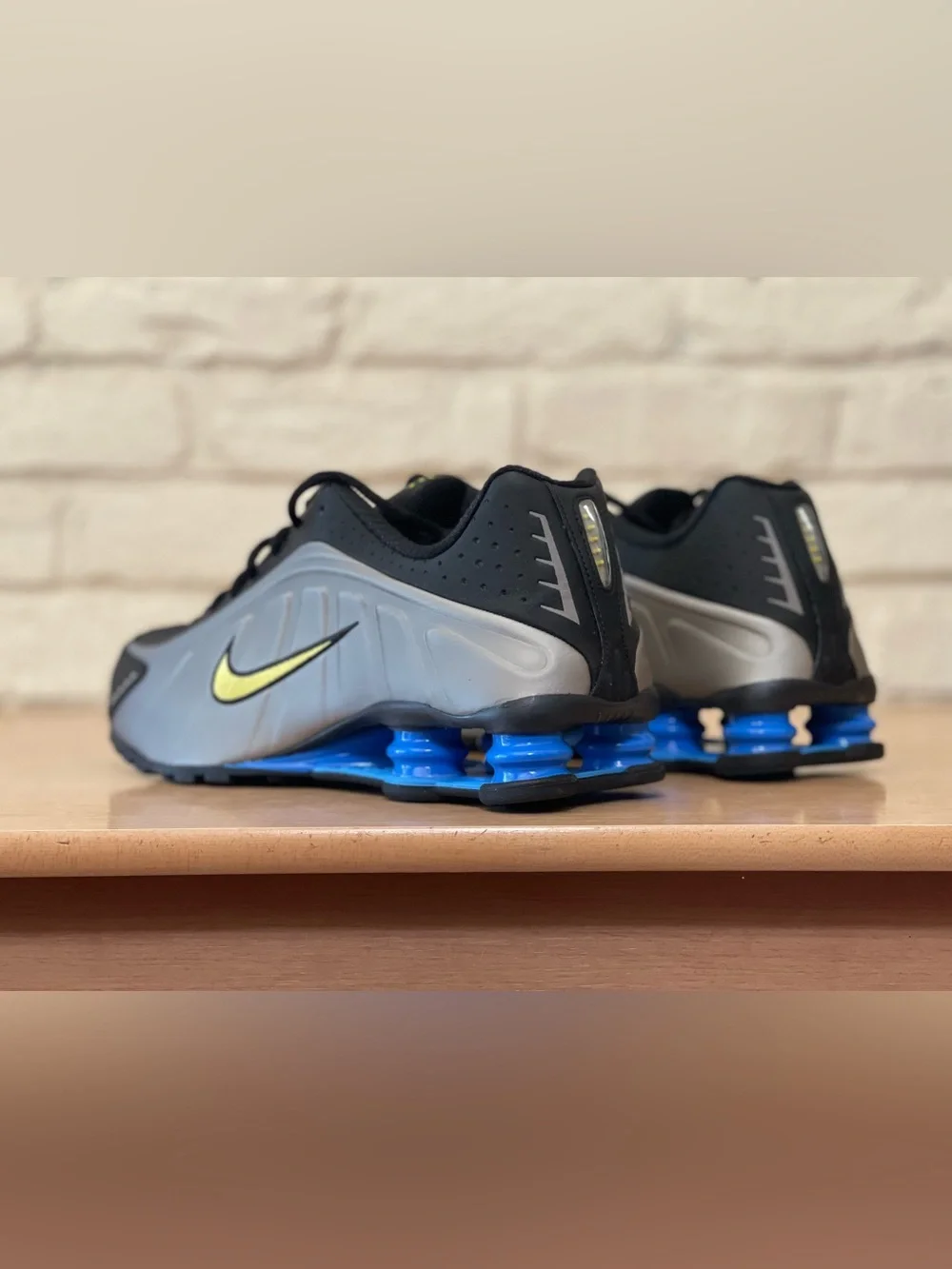 Nike Shox R4 Shoes 